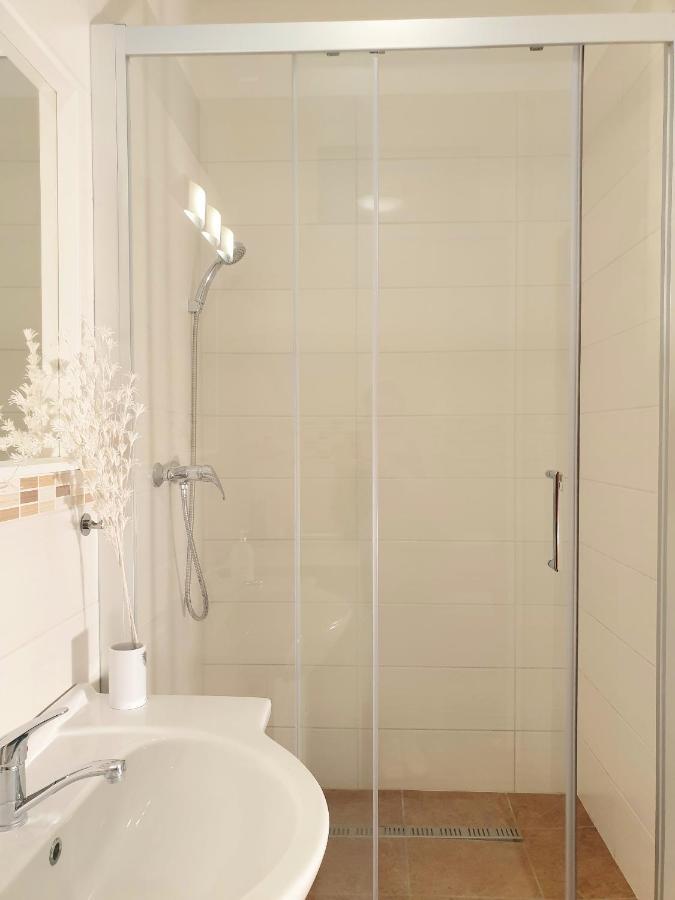 Apartman Central, Self Check In 24 H, Free Parking Banská Bystrica Exteriör bild