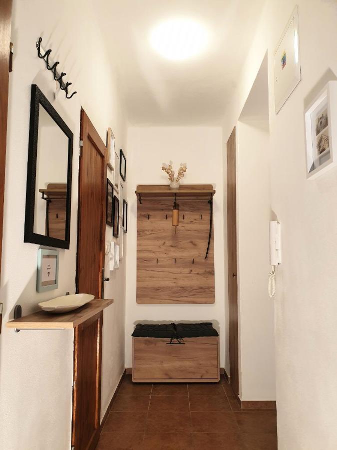 Apartman Central, Self Check In 24 H, Free Parking Banská Bystrica Exteriör bild