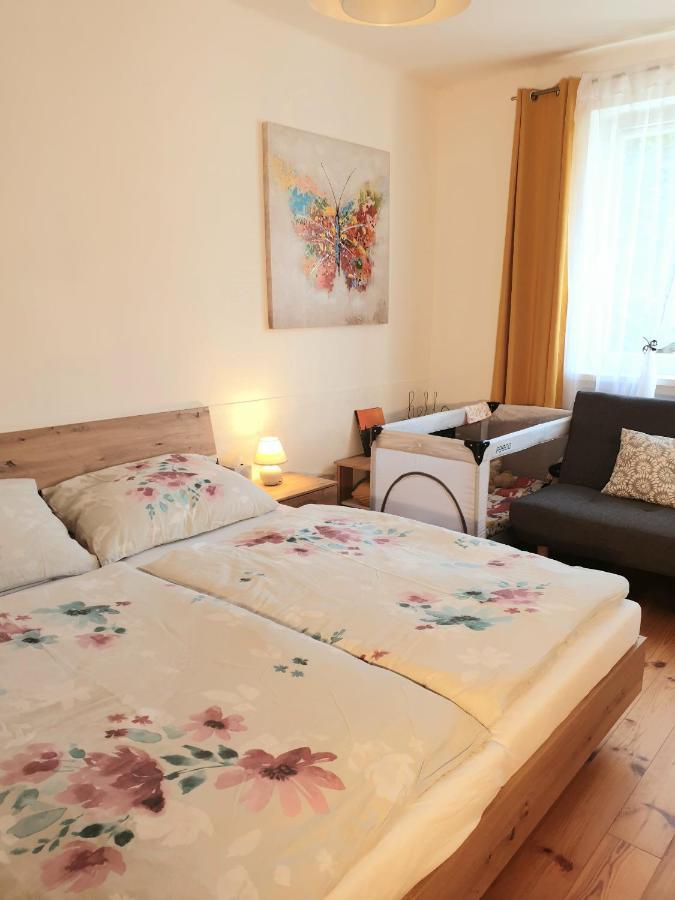 Apartman Central, Self Check In 24 H, Free Parking Banská Bystrica Exteriör bild