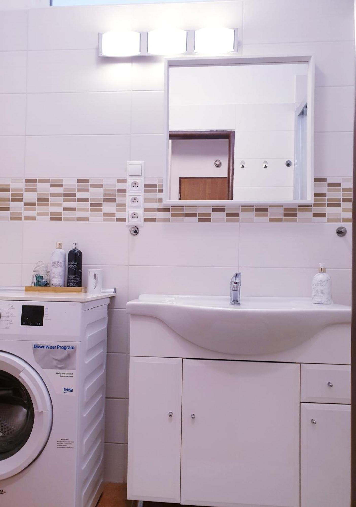 Apartman Central, Self Check In 24 H, Free Parking Banská Bystrica Exteriör bild